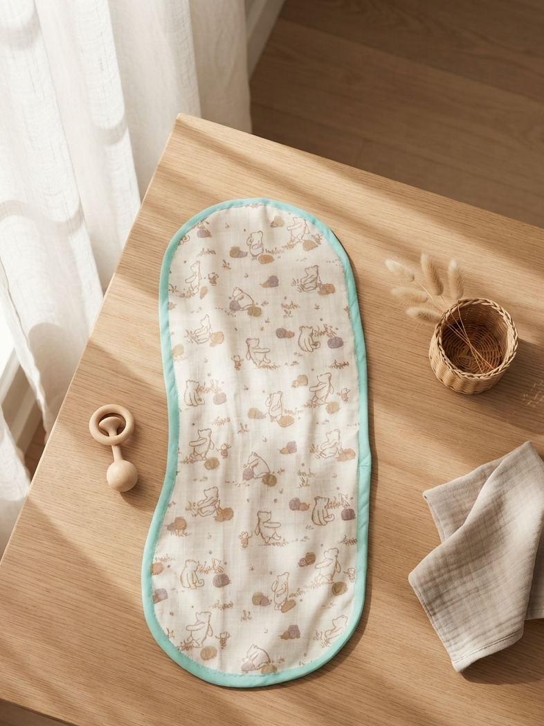POOH & PIGLET BURP CLOTH